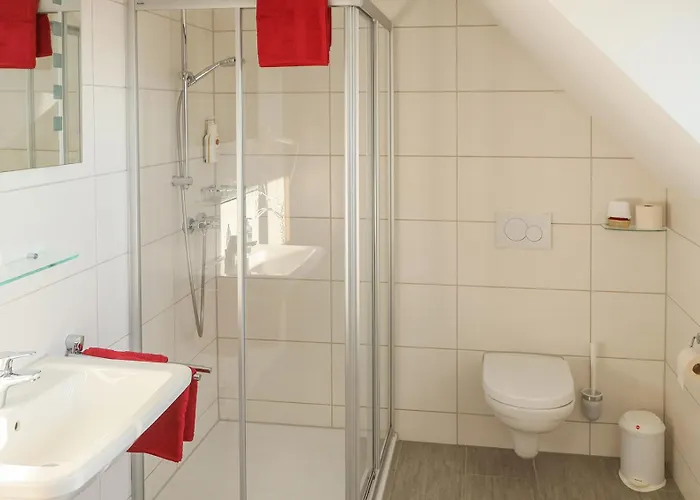Zur Linde Guest house Dombuhl