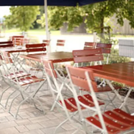 Zur Linde Pensionat 3*